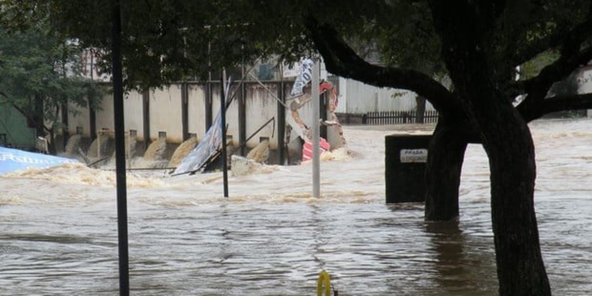 Em Santa Catarina Temporal Deixa Cidades Em Estado De Emerg Ncia