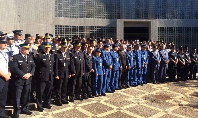 Mais de 200 policiais estrangeiros estão no Brasil para cooperar com a Polícia Federal