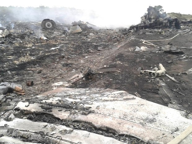 Destroços do avião da Malysia que caiu na Ucrânia