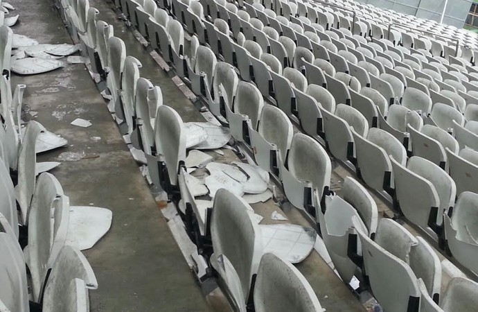 Corinthians contou 258 assentos quebrados no setor de visitantes, em Itaquera