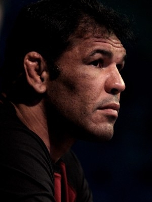 Minotauro anunciou a aposentadoria em 2015, após as duas lutas que faltam pelo UFC