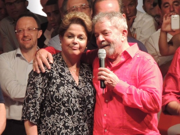 Lula compara Aécio Neves com nazistas e o PT com Jesus Cristo