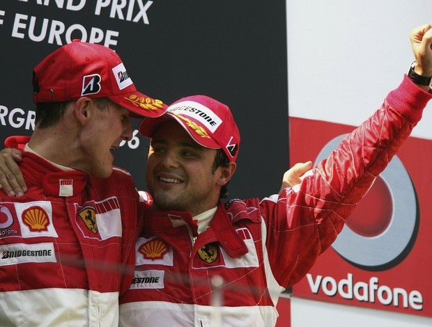 Michael Schumacher e Felipe Massa no pódio do GP da Europa de 2006 (Foto: Getty Images)