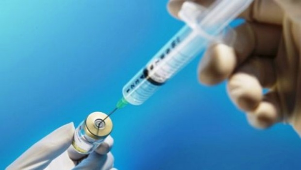 Ebola,vacina experimental,suspensa