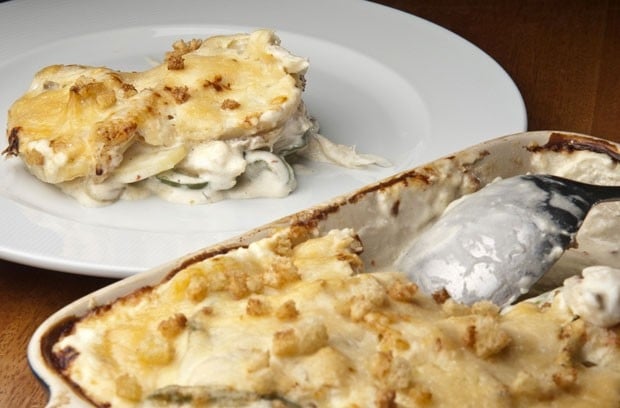 Bacalhau gratinado com cream cheese e queijo parmesão