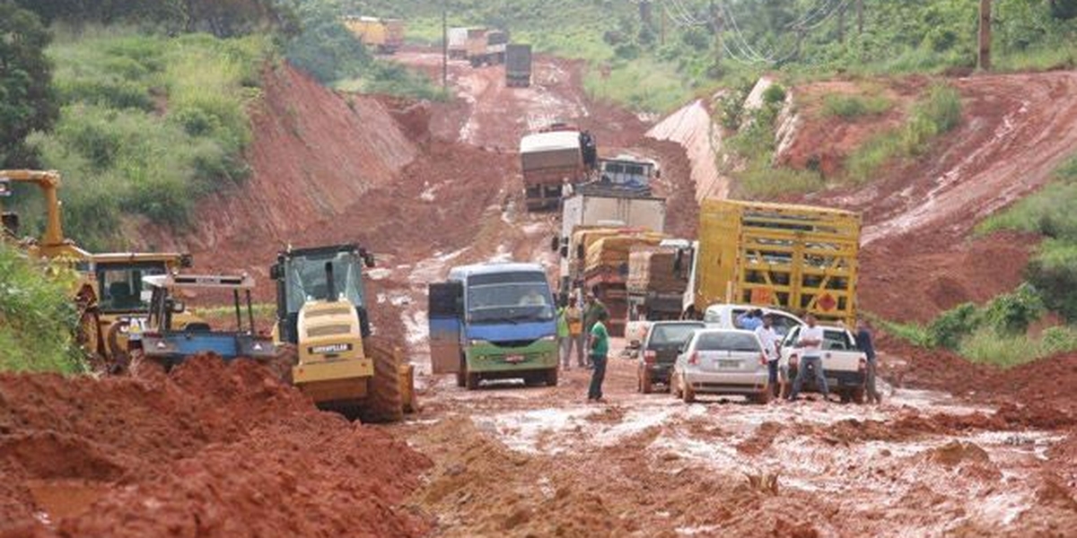 Rodovia Transamazônica (BR-230) tem trecho inaugurado, no Pará - Estradas