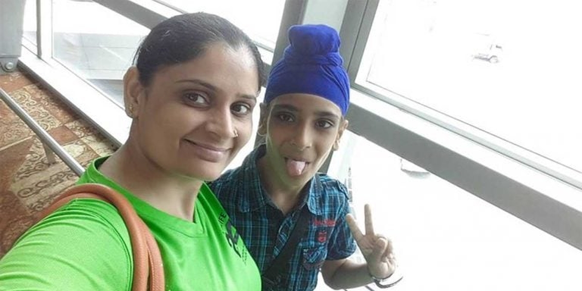 Mulher que duvidava do poder da oração tem filho curado