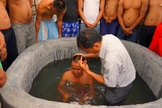 46 prisioneiros na Índia foram batizados e renderam suas vidas a Jesus Cristo durante todo o ano.