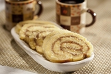 Bolo de rolo com recheio de café