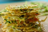 chips de parmesão com abobrinha e cenoura