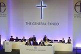 Igreja Anglicana aprova a ordernação de mulheres a bispas