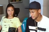 Neymar visita atleta paraplégica e diz que ora por ela: "Eu peço a Deus que te faça um milagre"