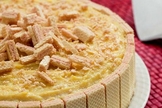 Bolo crocante com wafer