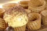 Sorvete de manga com raspas de chocolate
