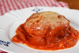 Polpetone de carne com recheio de mussarela