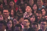 Igreja evangélica realiza culto de oração por fieis que estavam no voo da AirAsia