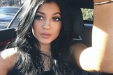 Kylie Jenner inspira as adolescentes a terem lábios carnudos