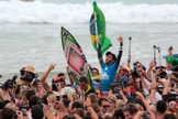 Filipe Toledo tem ajudado a representar o Brasil no surfe mundial e reconhece o cuidado de Deus em sua carreira.