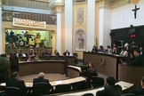 Durante a sessão, militantes deram as costas aos deputados evangélicos para votação da frente LGBT.