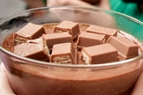 Mousse de chocolate com waffer