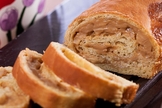 Pão doce com cream cheese e doce de leite