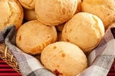 Pão de queijo sem glúten e lactose