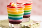Gelatina colorida é opção de sobremesa fácil