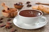 Chocolate quente cremoso bom canela