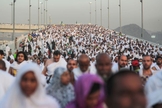 Milhares de peregrinos durante o último ritual do hajj, em Mina. (Foto: Ahmad Masood/Reuters)