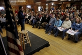 Marco Rubio fala em comício, realizado em Laconia / New Hampshire, na última segunda-feira, 30. (Foto: Reuters)