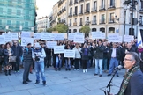 A manifestação aconteceu em frente ao prédio do Ministério do Exterior da Espanha. (Foto: Actualidad Evangelica)