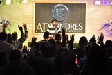 Wesley Ros ministrando no aniversário de 15 anos da AD Londres na capital da Inglaterra