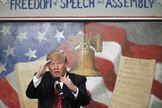 Donald Trump fala na Convenção Coalition South Carolina Tea Party em Myrtle Beach, Carolina do Sul em 16 de janeiro de 2016.