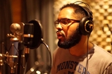 Jeosafá Pimentel lança seu primeiro disco no programa de Silas Malafaia. (Foto: Reprodução/YouTube)