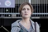 Adriana Esteves irá interpretar no filme nacional "Mundo Cão" a personagem Dilza, que é evangélica, casada e mãe de dois filhos. (Imagem: Reprodução / Youtube)