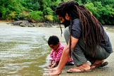 Prendergast nasceu e cresceu na Jamaica, mas decidiu abandonar a tradicional crença rastafari. (Foto: Reprodução)