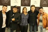 ara abrir o evento, foi transmitido um vídeo apresentando o single de cada um dos novos contratados. (Foto: UMCG).