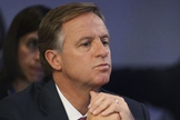 Bill Haslam se declara um cristão convicto, porém não concorda que a Bíblia deva ser adotada como "o livro oficial de seu estado". (Foto: Reuters)