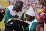 Para obter a licença, os pregadores de Kaduna devem passar pela triagem de um comitê inter-religioso. (Foto: Wycliffe)