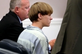 Dylan Roof, 22 anos, pode ser condenado à pena de morte, por sua autoria na execução brutal de 9 pessoas, em uma igreja da cidade de Charleston. (Foto: Gawker)
