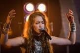 Lauren Daigle recebeu tanto o prêmio de “Artista do Ano” como também de “Artista Feminina do Ano”. (Foto: K-LOVE).