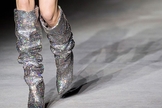 De Saint Laurent a Dior, as botas foram um destaque nas passarelas internacionais (Foto: Imaxtree)