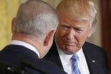 Donald Trump e o primeiro-ministro de Israel, Benjamin Netanyahu, em encontro na Casa Branca. (Foto: AP Photo/Pablo Martinez Monsivais) 