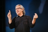 O pastor explicou que a relação de duas pessoas do mesmo sexo foge do padrão divino. (Foto: Reprodução).