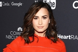 Demi Lovato é uma cantora pop de grande aceitação entre jovens e adolescentes. (Foto: US Magazine)