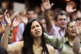 Uma nova organização religiosa é aberta por hora no Brasil. (Foto: AFP/Getty Images)