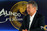 Durante um período de rebelião, os evangelistas David Wilkerson e Nicky Cruz influenciaram muito a vida de Víctor. (Foto: Reprodução).