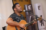 Eli Soares já andou recebendo feedbaks dos cantores os quais ele regravou. Um deles foi Kleber Lucas. (Foto: UMCG).