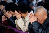 Cristãos participam de culto na China. (Foto: Reuters)
