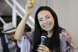 Cristina Mel tem 27 anos de carreira e está prestes a lançar seu próximo álbum para o público adulto. (Foto: Reprodução).